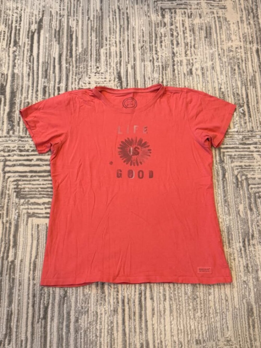 Life is Good women's large pink Flower t-shirt